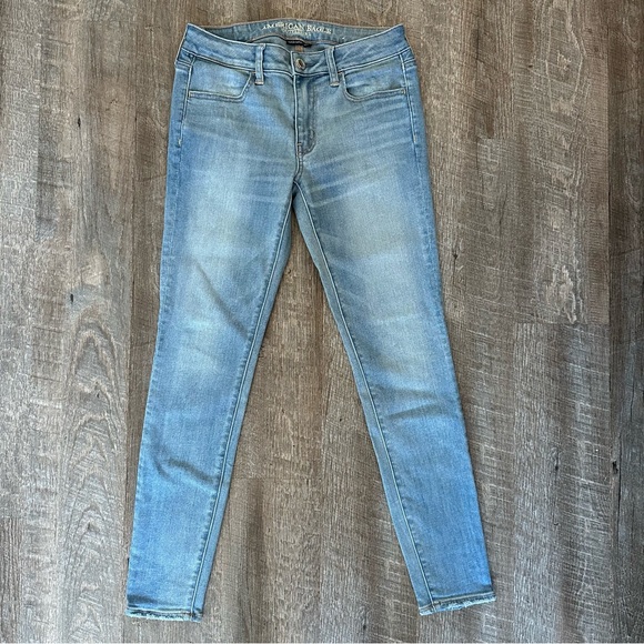 American Eagle Women’s Super Super Stretch Jegging- Size 6R - Picture 1 of 6